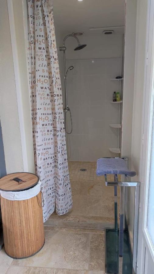 Studio Au Bord De L'Etang Laives Экстерьер фото