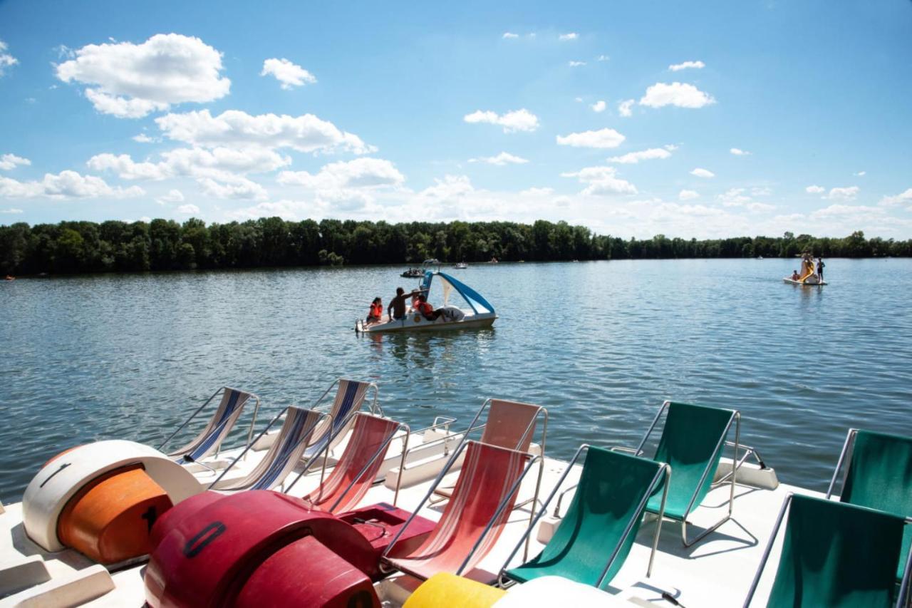 Studio Au Bord De L'Etang Laives Экстерьер фото